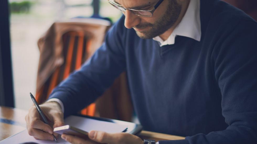 Qual a diferença entre CRM e ERP? Qual a diferença entre CRM e ERP?