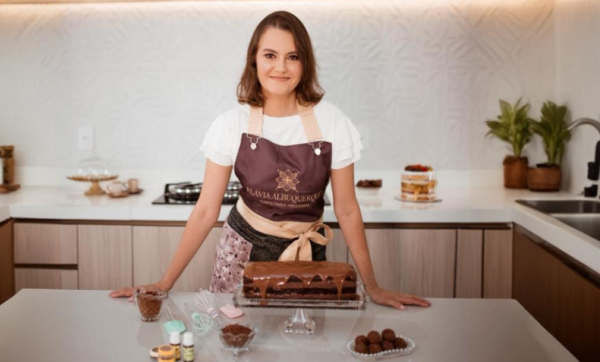 Páscoa e Reforma Tributária: a virada estratégica da confeitaria de Flávia Albuquerque Páscoa-e-Reforma-Tributária_-a-virada-estratégica-da-confeitaria-de-Flávia-Albuquerque