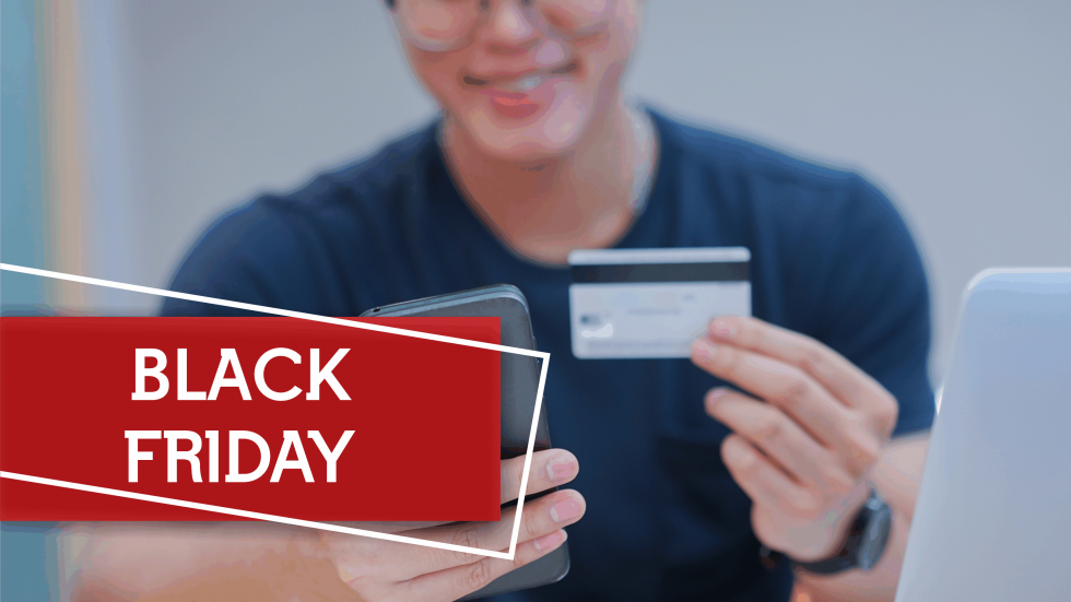 Ações na Black Friday: estratégias para vender mais! Neste artigo mostramos o que é a Black Friday, maneiras de vender mais e como já começar a se organizar para o grande dia. Quer saber mais? Confira a seguir! black friday