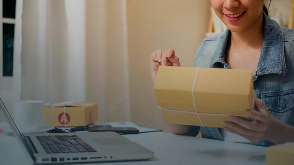 Como Vender mais pela Internet? Todo empresário quer vender mais, principalmente vender pela internet. Aprenda estratégias para aumentar as vendas usando Instagram, Mercado Livre e WhatsApp! como vender mais; Como Vender mais pela internet; Estratégias para vender mais; Dicas para Vender mais este ano; Como Vender mais pelo Instagram; Como Vender mais no Mercado Livre; Whatsapp: como vender mais