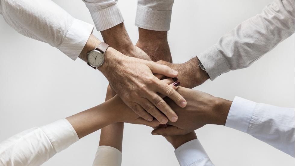 Como melhorar a cultura organizacional na sua empresa Você sabe o que é a cultura organizacional de uma empresa? Você sabe qual é a cultura organizacional do seu negócio? Neste artigo esclaremos tudo que precisa aplicar na sua empresa! cultura organizacional