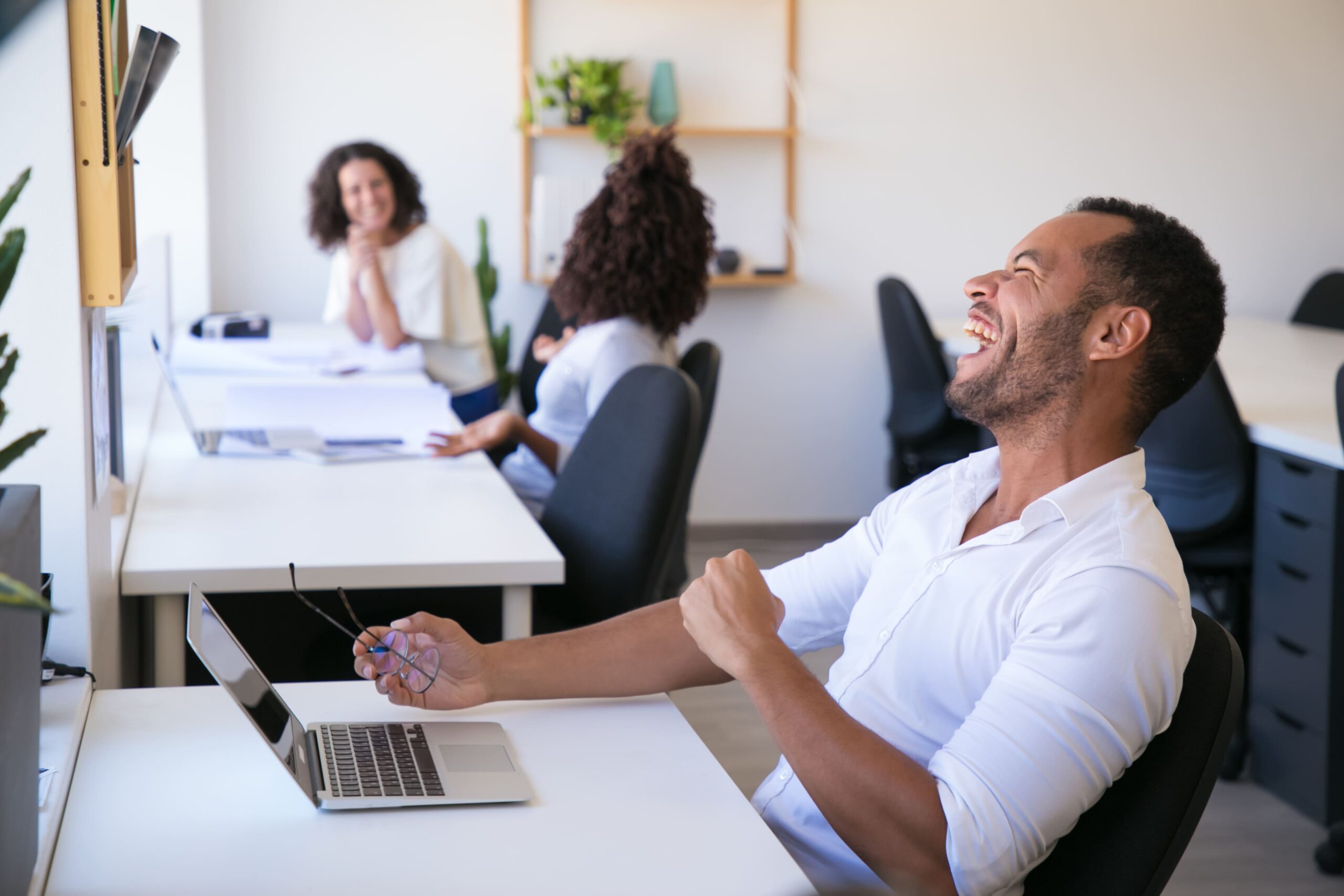 Qualidade de Vida no Trabalho: o que é, benefícios e como aplicar